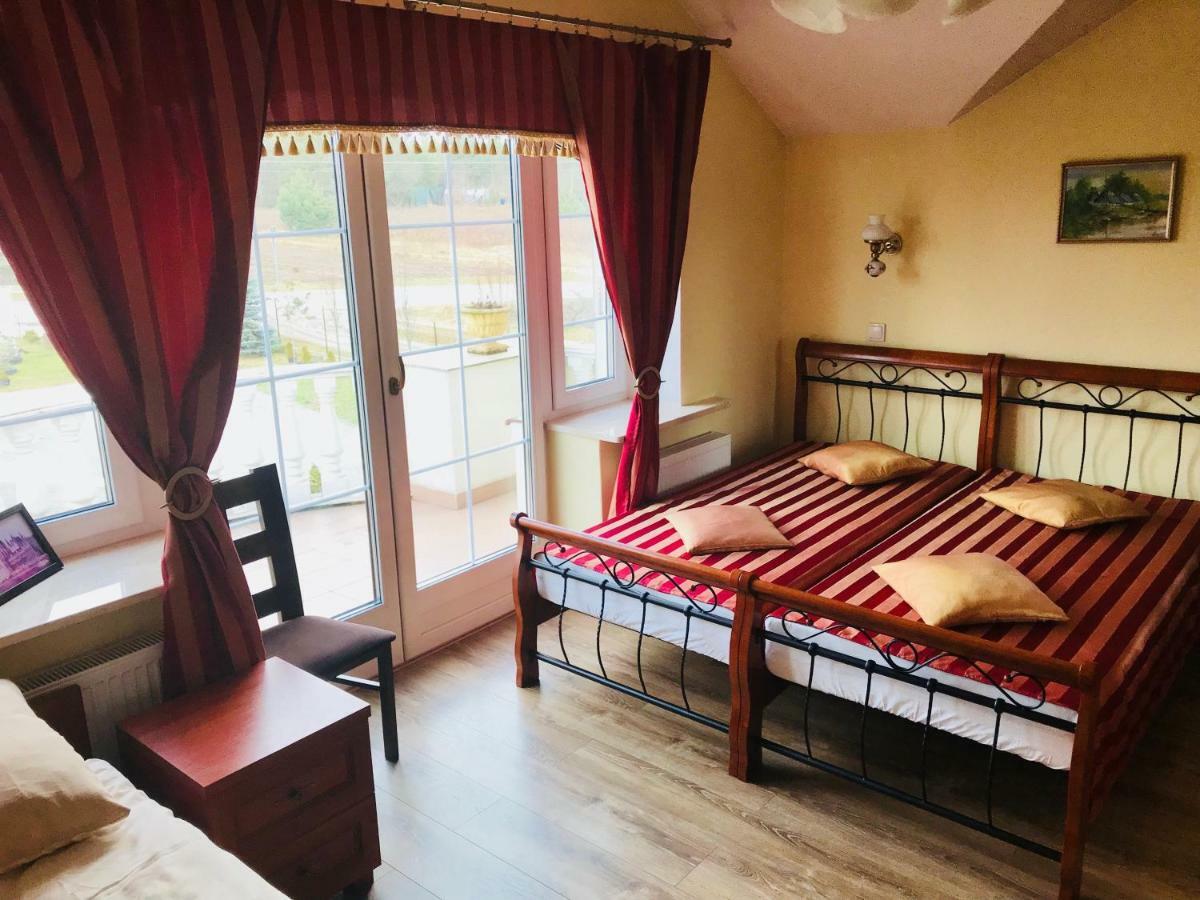 Pensjonat Nad Struga Apartment Стриков Екстериор снимка