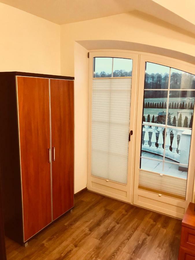 Pensjonat Nad Struga Apartment Стриков Екстериор снимка